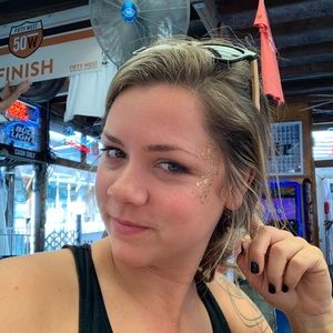 Meet your Posher, Kimberlee